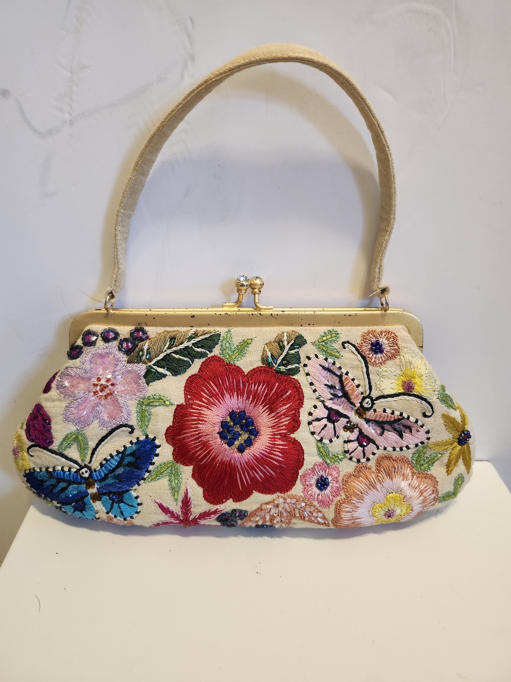 NEW SANTI Embroidered Floral & Butterfly Natural Linen Canvas Evening Bag $165 - Picture 2 of 9